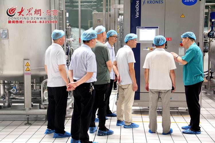 东营市食药监组织“透明工厂”体验 市民零距离感受“食安东营”